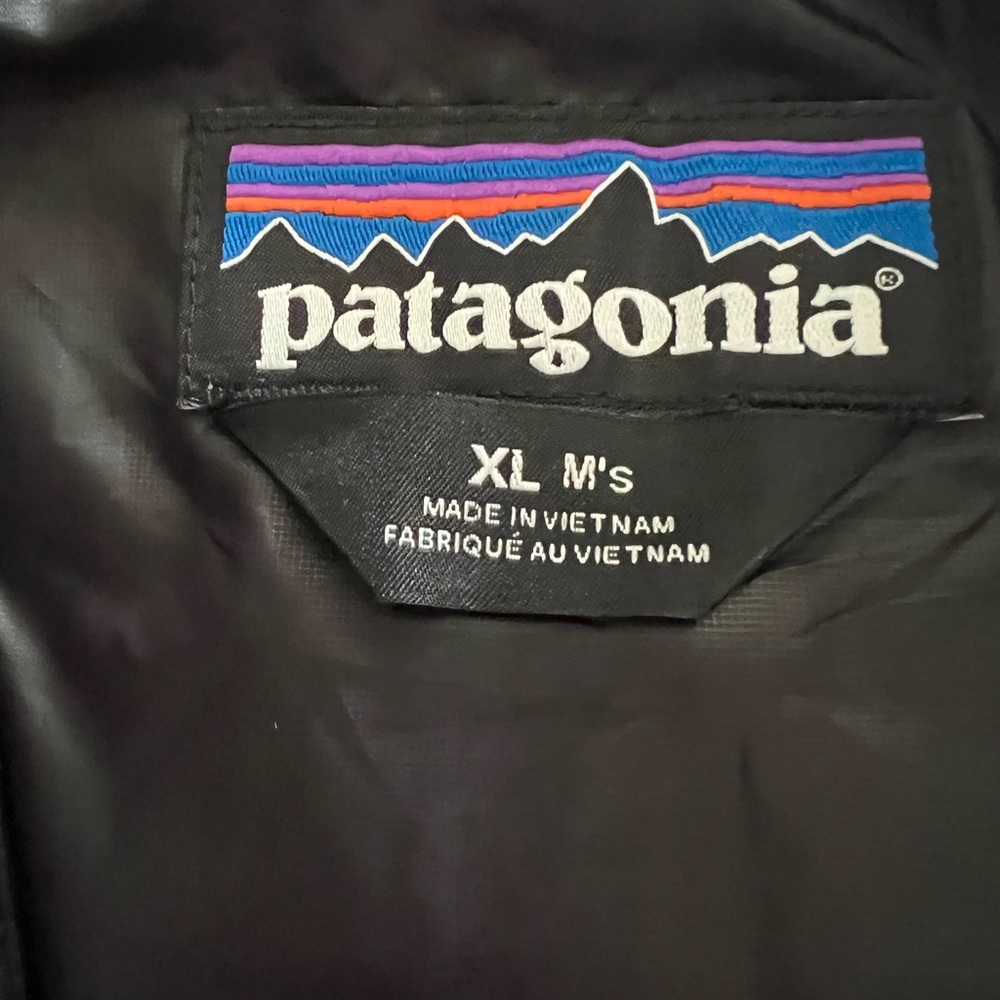 Men’s patagonia puffer vest - brand new